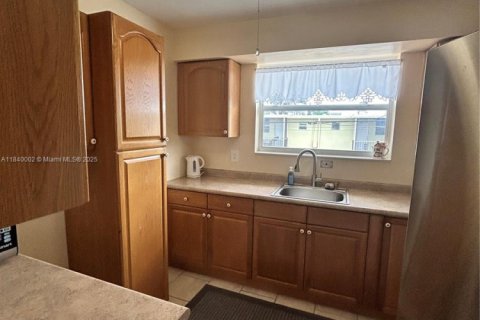 Condominio en venta en Hollywood, Florida, 1 dormitorio, 61.78 m2 № 2035324 - foto 7