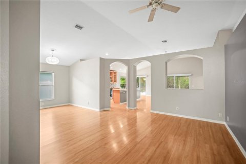 House in Saint Petersburg, Florida 3 bedrooms, 165.64 sq.m. № 1782781 - photo 26
