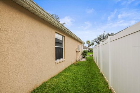 House in Saint Petersburg, Florida 3 bedrooms, 165.64 sq.m. № 1782781 - photo 22