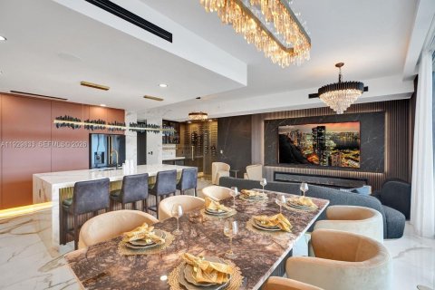 Condo in Aventura, Florida, 4 bedrooms  № 2000017 - photo 4