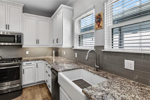 Villa ou maison à vendre à Clermont, Floride: 2 chambres, 159.98 m2 № 2230917 - photo 11