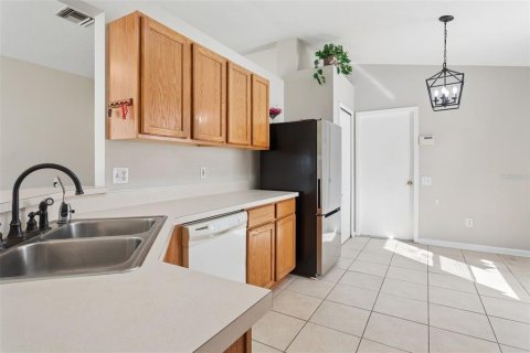 House in Riverview, Florida 3 bedrooms, 140 sq.m. № 2420081 - photo 9