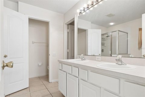 House in Riverview, Florida 3 bedrooms, 140 sq.m. № 2420081 - photo 19