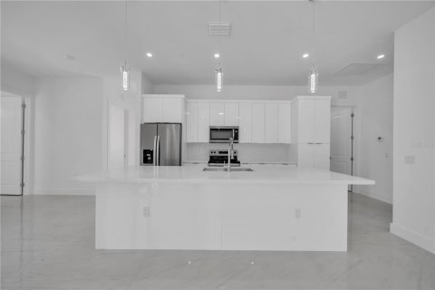 Villa ou maison à vendre à Lehigh Acres, Floride: 3 chambres, 152.64 m2 № 2291679 - photo 4
