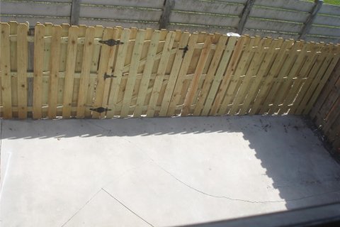 Townhouse in Davie, Florida 3 bedrooms, 151.43 sq.m. № 2171921 - photo 13