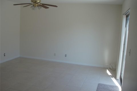 Townhouse in Davie, Florida 3 bedrooms, 151.43 sq.m. № 2171921 - photo 4