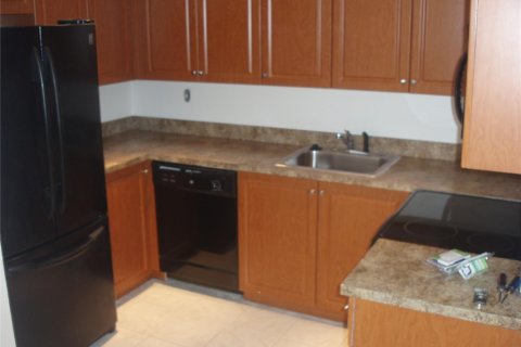 Townhouse in Davie, Florida 3 bedrooms, 151.43 sq.m. № 2171921 - photo 3