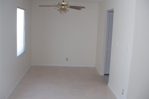 Townhouse in Davie, Florida 3 bedrooms, 151.43 sq.m. № 2171921 - photo 5