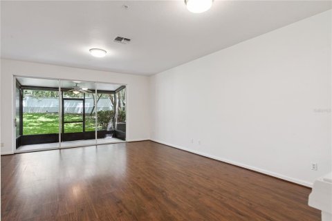 Townhouse in Orlando, Florida 3 bedrooms, 155.33 sq.m. № 2216095 - photo 10