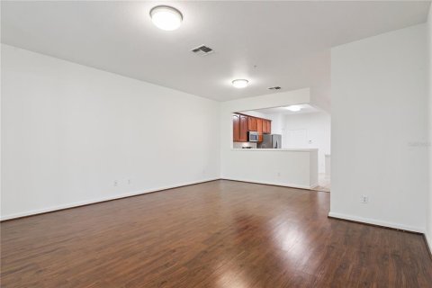 Townhouse in Orlando, Florida 3 bedrooms, 155.33 sq.m. № 2216095 - photo 14