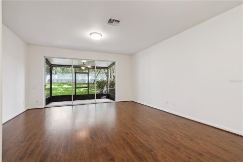 Townhouse in Orlando, Florida 3 bedrooms, 155.33 sq.m. № 2216095 - photo 9