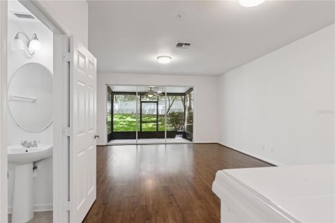 Townhouse in Orlando, Florida 3 bedrooms, 155.33 sq.m. № 2216095 - photo 11