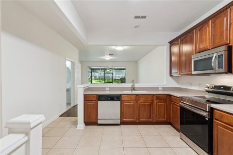 Townhouse in Orlando, Florida 3 bedrooms, 155.33 sq.m. № 2216095 - photo 17