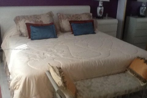 Снять в аренду кондоминиум в Халландейл-Бич, Флорида 1 спальня, 57.6м2, № 1931398 - фото 6