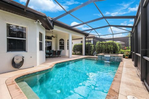 House in Estero, Florida 4 bedrooms, 183.48 sq.m. № 2238728 - photo 21