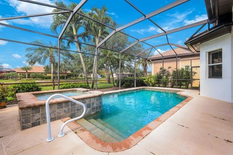 House in Estero, Florida 4 bedrooms, 183.48 sq.m. № 2238728 - photo 20