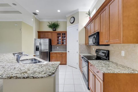House in Estero, Florida 4 bedrooms, 183.48 sq.m. № 2238728 - photo 11