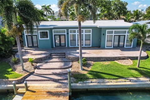 Casa en venta en Clearwater, Florida, 3 dormitorios, 206.99 m2 № 2227867 - foto 6