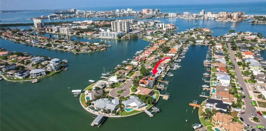 Casa en Clearwater, Florida 3 dormitorios, 206.99 m2 № 2227867