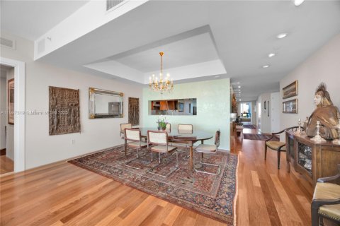 Condo in Miami, Florida, 3 bedrooms  № 1948609 - photo 10