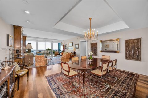 Condo in Miami, Florida, 3 bedrooms  № 1948609 - photo 9