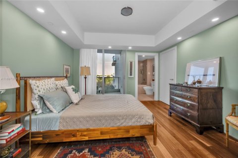 Condo in Miami, Florida, 3 bedrooms  № 1948609 - photo 29