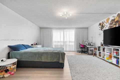 Condominio en venta en Hallandale Beach, Florida, 2 dormitorios, 130.06 m2 № 2008789 - foto 4