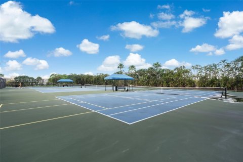 Condominio en venta en Hallandale Beach, Florida, 2 dormitorios, 130.06 m2 № 2008789 - foto 29