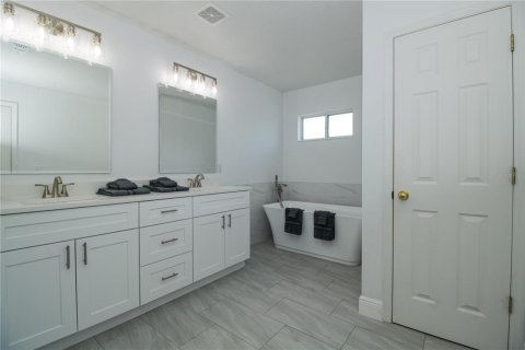 Casa en venta en Winter Garden, Florida, 5 dormitorios, 285.58 m2 № 1750154 - foto 30