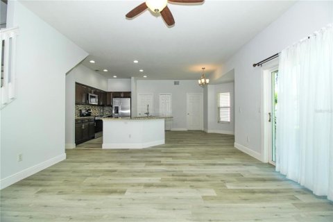 Casa en venta en Winter Garden, Florida, 5 dormitorios, 285.58 m2 № 1750154 - foto 14