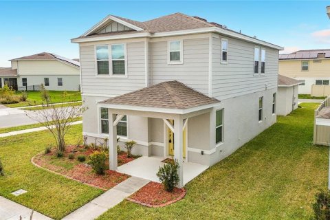 Villa ou maison à vendre à Kissimmee, Floride: 3 chambres, 176.51 m2 № 2233240 - photo 2