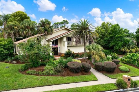 House in Longwood, Florida 4 bedrooms, 282.89 sq.m. № 1899092 - photo 4