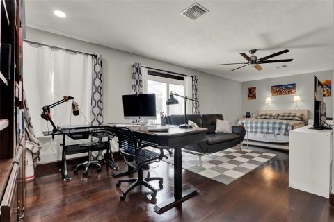 House in Longwood, Florida 4 bedrooms, 282.89 sq.m. № 1899092 - photo 23