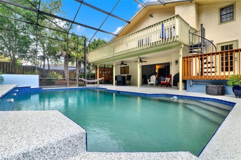 House in Longwood, Florida 4 bedrooms, 282.89 sq.m. № 1899092 - photo 2