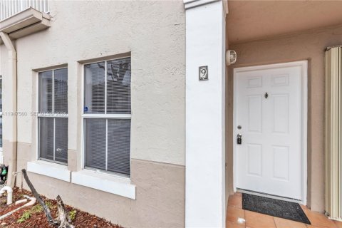 Adosado en alquiler en Miami, Florida, 3 dormitorios, 136.57 m2 № 2003662 - foto 3