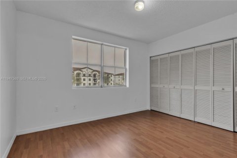 Adosado en alquiler en Miami, Florida, 3 dormitorios, 136.57 m2 № 2003662 - foto 21