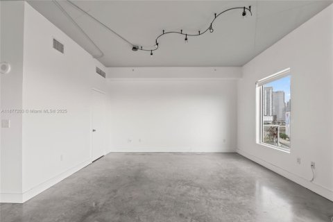 Copropriété à vendre à Miami, Floride: 2 chambres, 93.74 m2 № 1980691 - photo 13