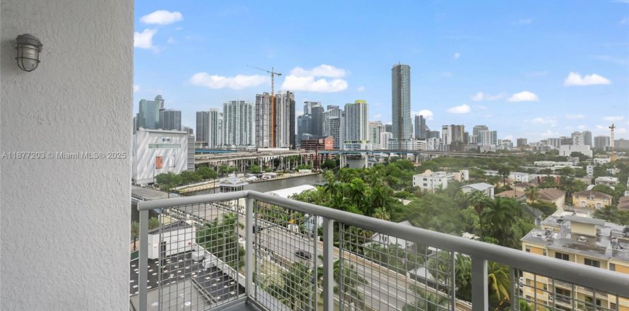 Condo à Miami, Floride, 2 chambres  № 1980691