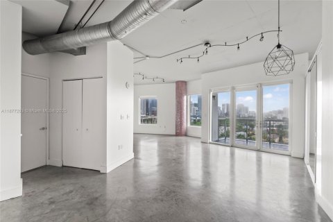 Copropriété à vendre à Miami, Floride: 2 chambres, 93.74 m2 № 1980691 - photo 5