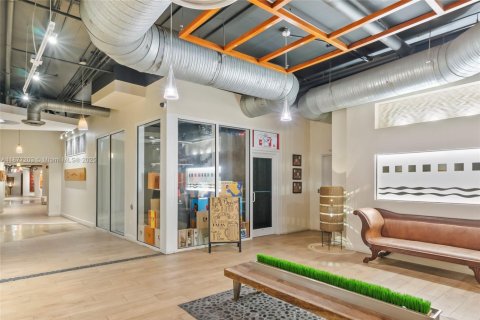 Copropriété à vendre à Miami, Floride: 2 chambres, 93.74 m2 № 1980691 - photo 16