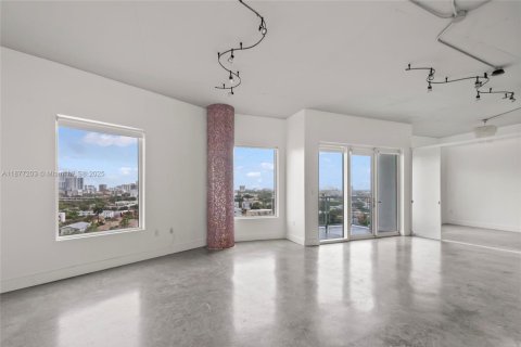 Copropriété à vendre à Miami, Floride: 2 chambres, 93.74 m2 № 1980691 - photo 4