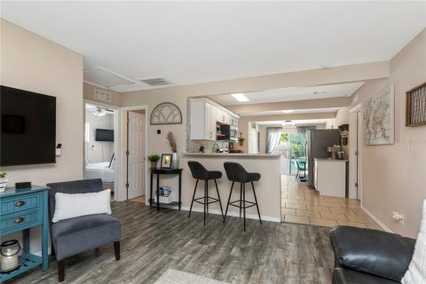 Villa ou maison à vendre à Saint Petersburg, Floride: 4 chambres, 115.94 m2 № 2431160 - photo 7