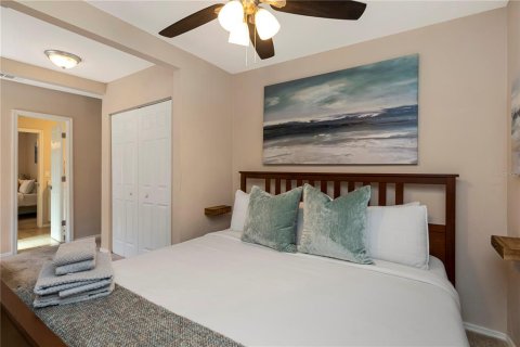 Villa ou maison à vendre à Saint Petersburg, Floride: 4 chambres, 115.94 m2 № 2431160 - photo 16