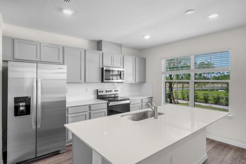 Touwnhouse à vendre à Winter Garden, Floride: 3 chambres, 145.58 m2 № 2388675 - photo 4
