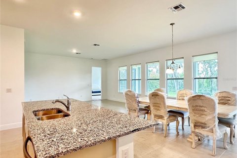 Villa ou maison à louer à Winter Garden, Floride: 4 chambres, 242.01 m2 № 1796231 - photo 8