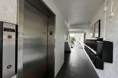 Appartement à louer à Fort Lauderdale, Floride № 1779258 - photo 12