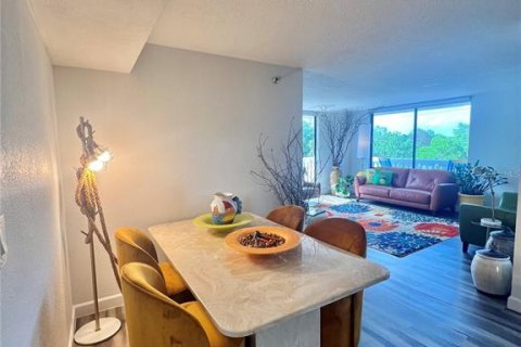 Condo in Orlando, Florida, 2 bedrooms  № 1629842 - photo 17