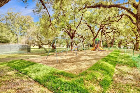 Condominio en venta en Davie, Florida, 2 dormitorios, 128.67 m2 № 1982914 - foto 13