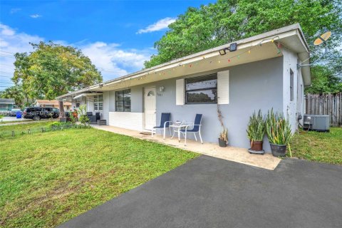 House in North Lauderdale, Florida 2 bedrooms, 88.72 sq.m. № 2011519 - photo 20