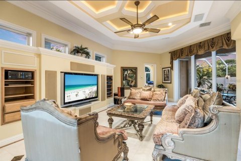 House in Sarasota, Florida 4 bedrooms, 368.17 sq.m. № 1580196 - photo 13